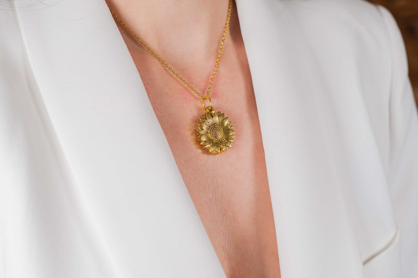 RAGGI DI MEMORIA  ⏐  Nascita