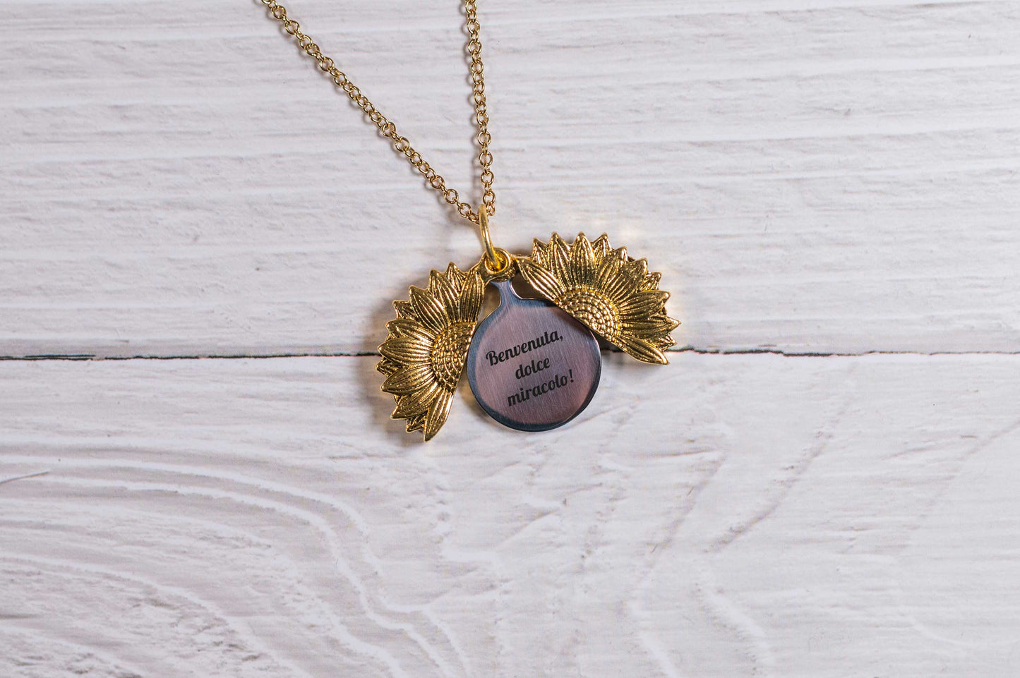 RAGGI DI MEMORIA  ⏐  Nascita